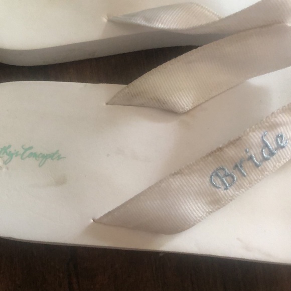 Bride Flip Flops - Picture 4 of 5